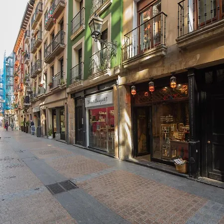 Artekale Old Town By Next Stop ビルバオ